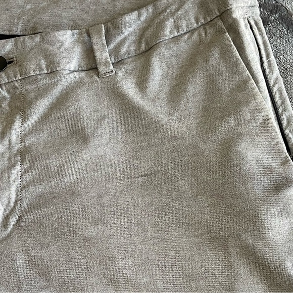 Lululemon Commission Shorts Men's Size 38 Heather Gray Golf Casual 11" Inseam - Picture 2 of 10